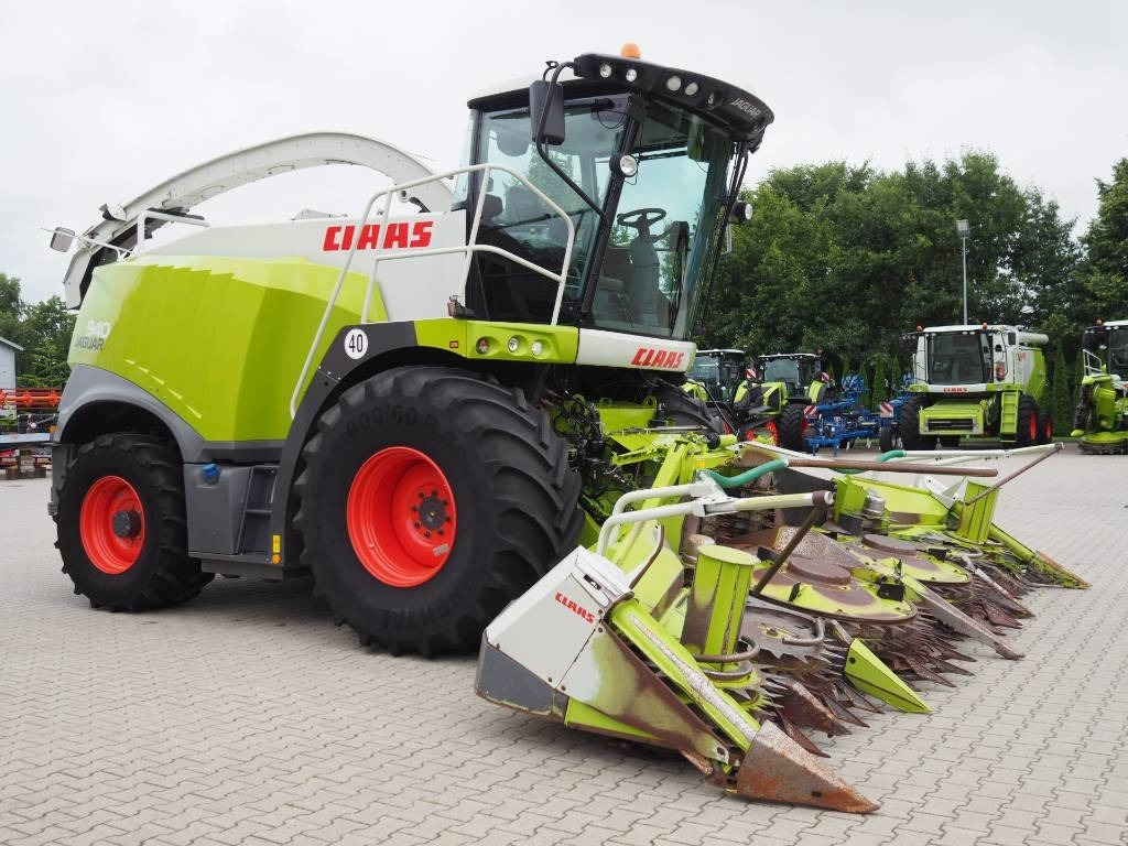 Claas Jaguar 940 4WD + Orbis 600 SD - Kombajn za krmo: slika 4 Claas Jaguar 940 4WD + Orbis 600 SD - Kombajn za krmo: slika 4