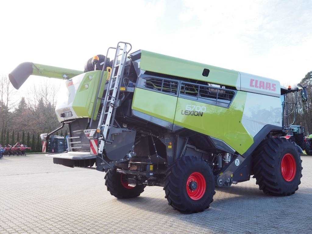 Claas Lexion 6700 + V930 - Kombajn harvester: slika 3 Claas Lexion 6700 + V930 - Kombajn harvester: slika 3