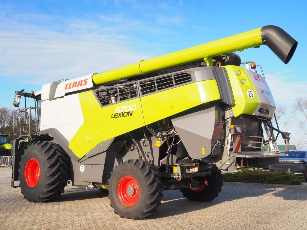 Claas Lexion 6700 + V930 - Kombajn harvester: slika 2 Claas Lexion 6700 + V930 - Kombajn harvester: slika 2