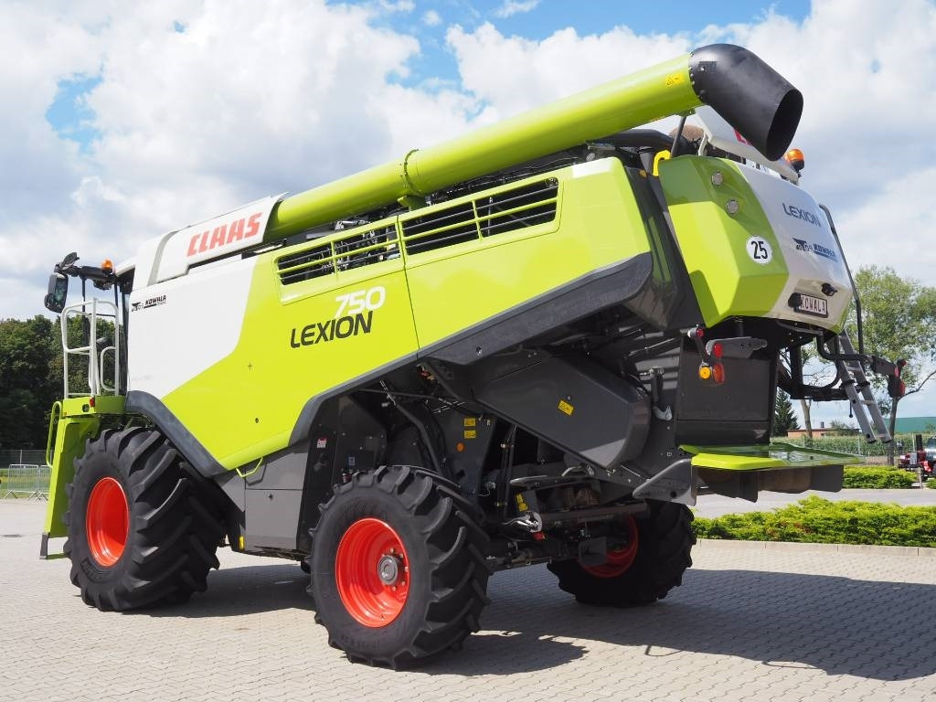 Claas Lexion 750 GPS + V770 - Kombajn harvester: slika 2 Claas Lexion 750 GPS + V770 - Kombajn harvester: slika 2