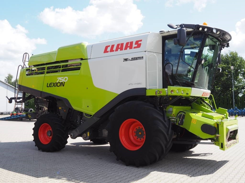 Claas Lexion 750 GPS + V770 - Kombajn harvester: slika 4 Claas Lexion 750 GPS + V770 - Kombajn harvester: slika 4