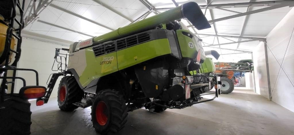 Claas Lexion 7500 + V930 - Kombajn harvester: slika 3 Claas Lexion 7500 + V930 - Kombajn harvester: slika 3