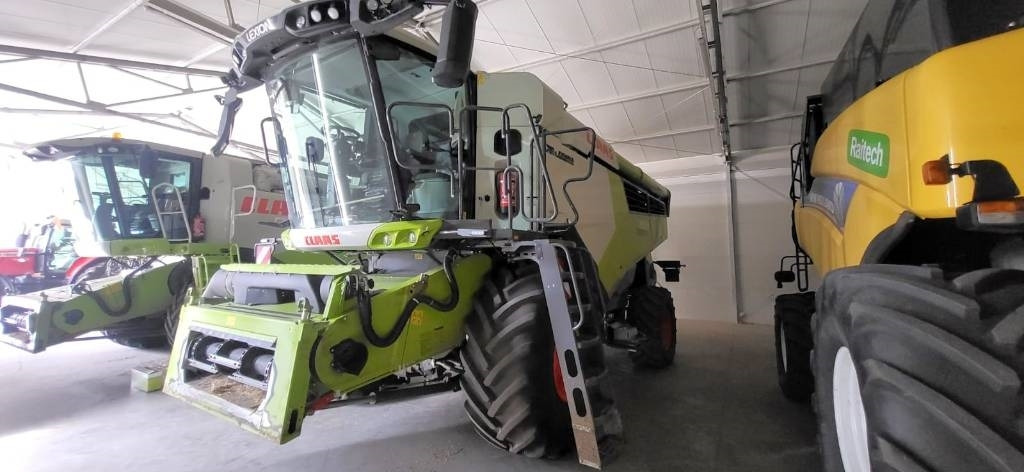 Claas Lexion 7500 + V930 - Kombajn harvester: slika 2 Claas Lexion 7500 + V930 - Kombajn harvester: slika 2