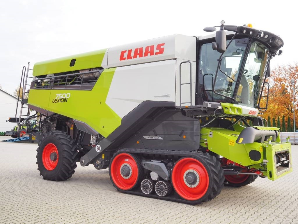Claas Lexion 7500TT GPS + V930 - Kombajn harvester: slika 4 Claas Lexion 7500TT GPS + V930 - Kombajn harvester: slika 4