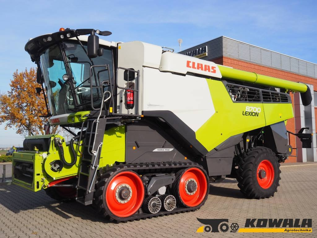 Claas Lexion 8700TT + V1080 2-stage threshing drum drive - Kombajn harvester: slika 1 Claas Lexion 8700TT + V1080 2-stage threshing drum drive - Kombajn harvester: slika 1