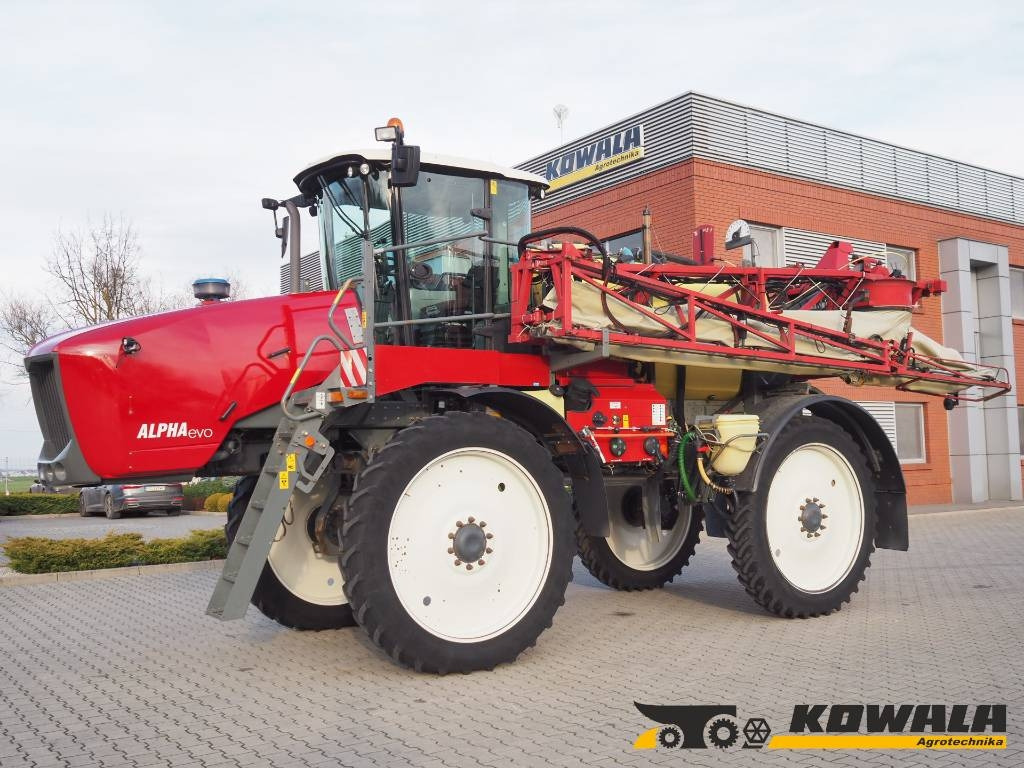 Hardi ALPHA Evo 4100i TWIN - Samovozni škropilnik: slika 1 Hardi ALPHA Evo 4100i TWIN - Samovozni škropilnik: slika 1