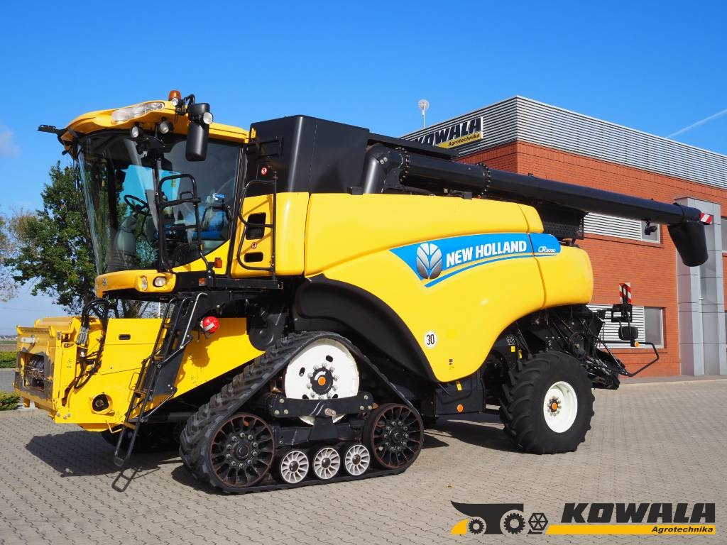 New Holland CR 9090 - Kombajn harvester: slika 1 New Holland CR 9090 - Kombajn harvester: slika 1