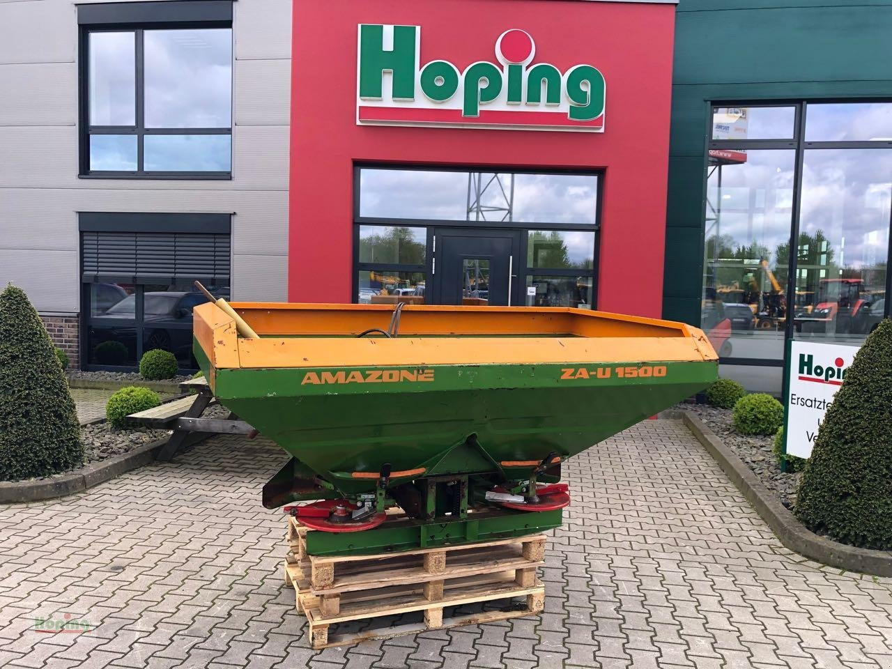 Amazone ZAU 1500 - Trosilnik gnojila: slika 1 Amazone ZAU 1500 - Trosilnik gnojila: slika 1