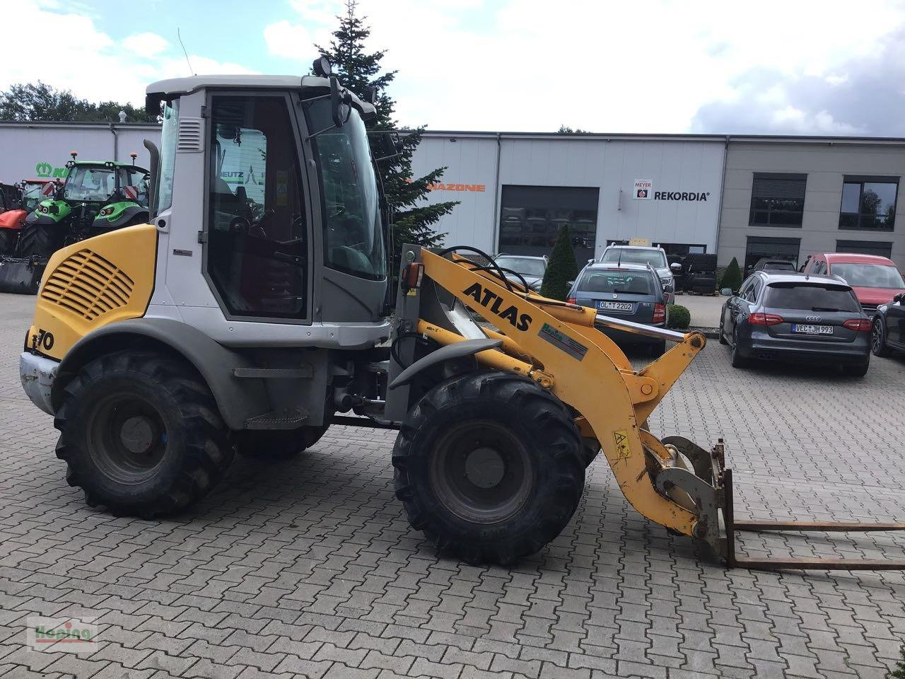 Atlas 70 - Sprednji nakladalnik za traktor: slika 4 Atlas 70 - Sprednji nakladalnik za traktor: slika 4