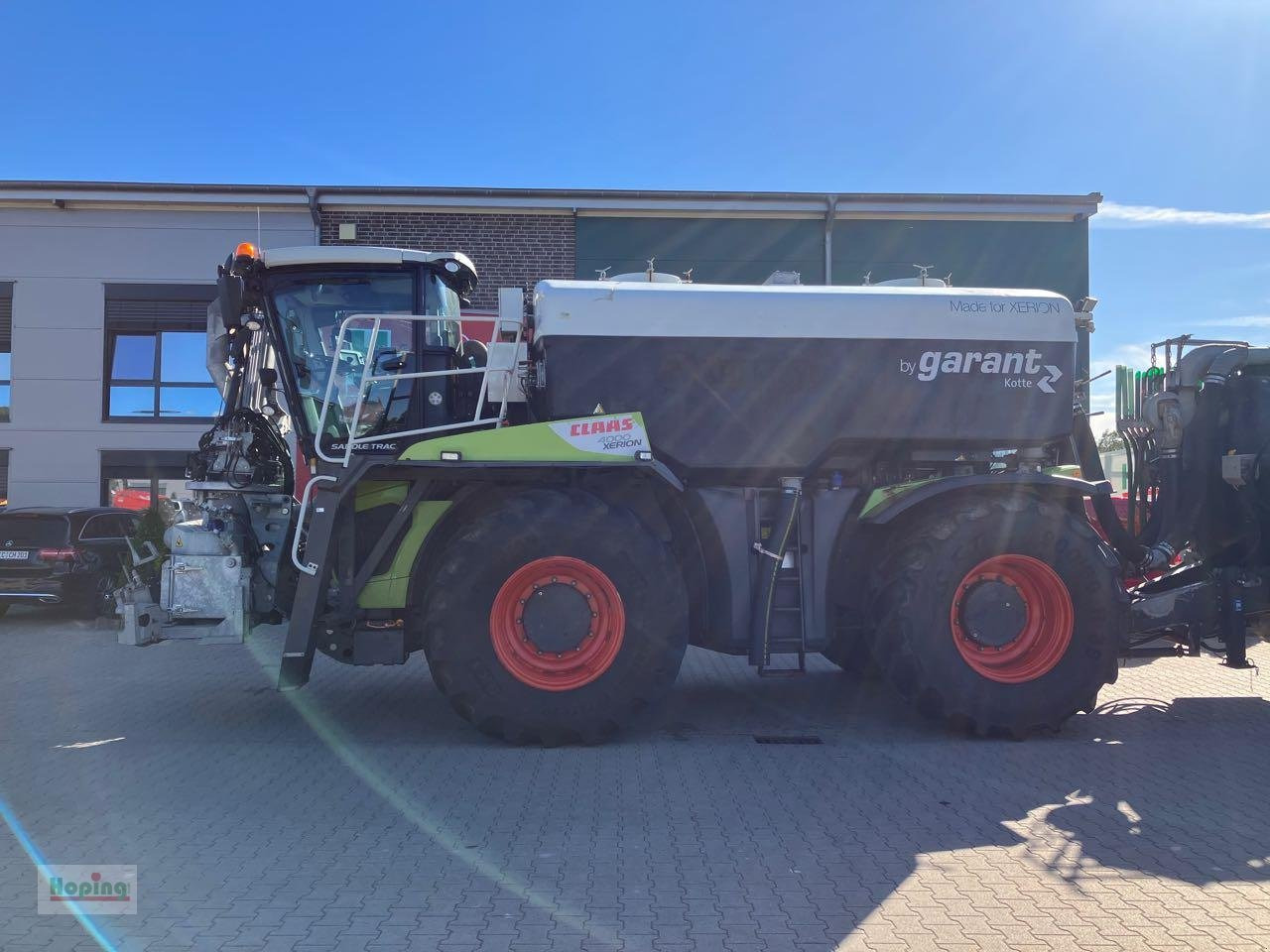 CLAAS Xerion 4000 Saddle Trac Gülletechnik - Traktor: slika 2 CLAAS Xerion 4000 Saddle Trac Gülletechnik - Traktor: slika 2