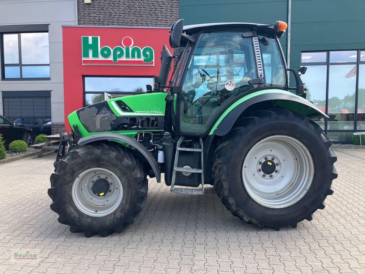Deutz-Fahr Agrotron TTV 420 - Traktor: slika 2 Deutz-Fahr Agrotron TTV 420 - Traktor: slika 2
