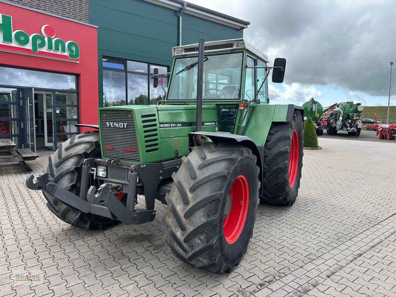 Fendt Favorit 614 LSA Turbomatik - Traktor: slika 2 Fendt Favorit 614 LSA Turbomatik - Traktor: slika 2