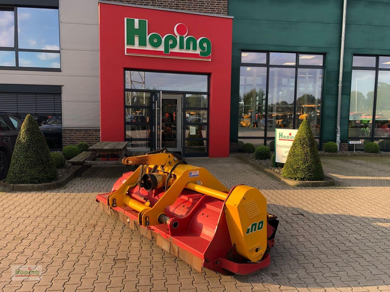 INO 270 - Mulčer: slika 1 INO 270 - Mulčer: slika 1