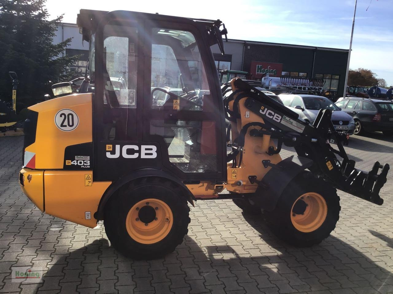 JCB 403 PLUS - Zgibni nakladalnik: slika 4 JCB 403 PLUS - Zgibni nakladalnik: slika 4