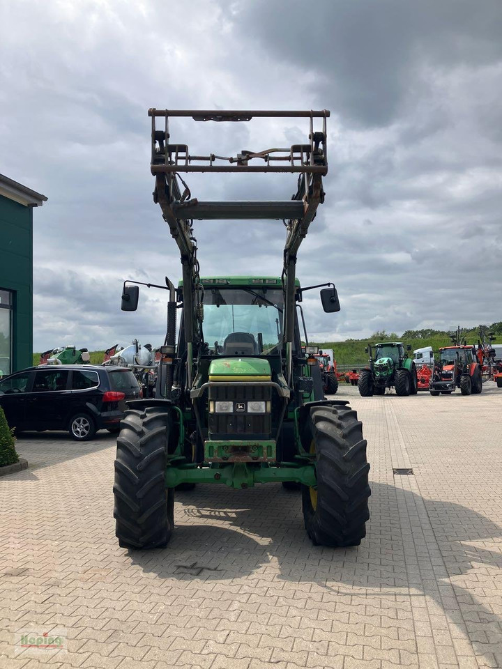 John Deere 6400 - Traktor: slika 2 John Deere 6400 - Traktor: slika 2