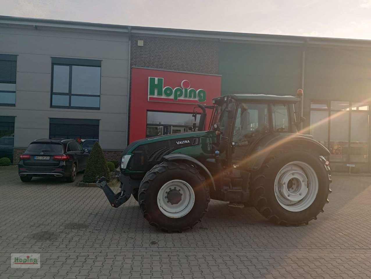 Valtra T203 D - Traktor: slika 1 Valtra T203 D - Traktor: slika 1