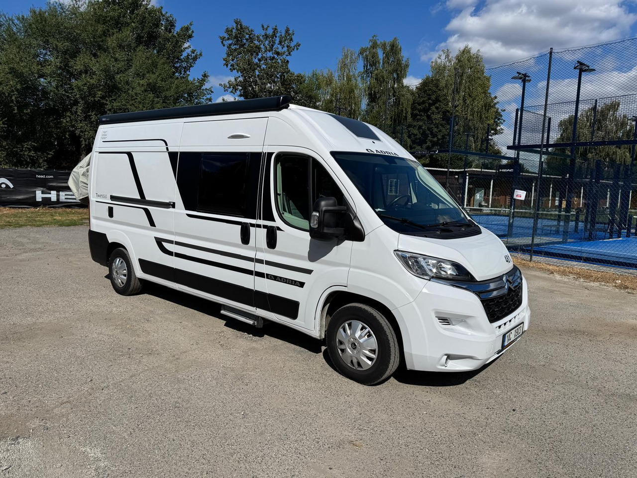 ADRIA Twin 600 SP - Kombi avtodom: slika 1 ADRIA Twin 600 SP - Kombi avtodom: slika 1