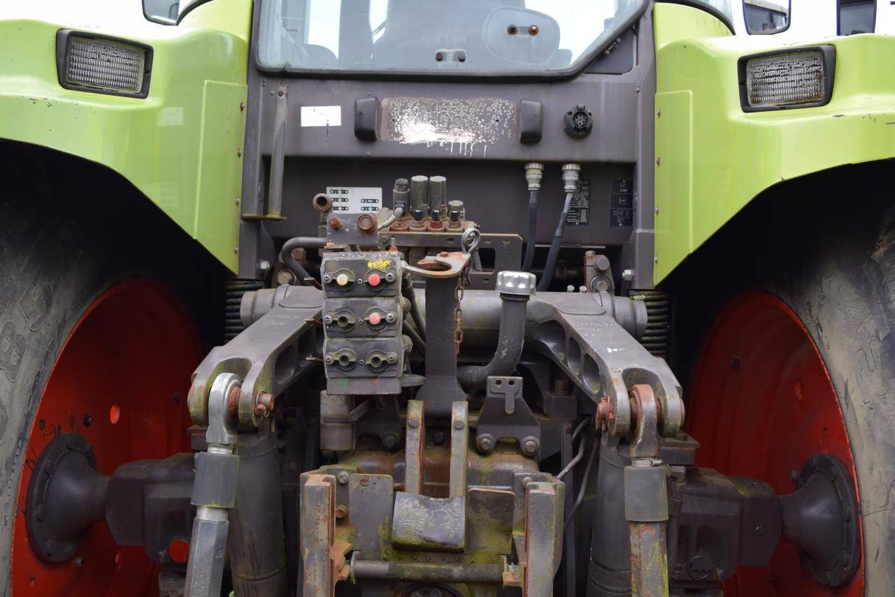 CLAAS Ares 826 RZ - Traktor: slika 4 CLAAS Ares 826 RZ - Traktor: slika 4
