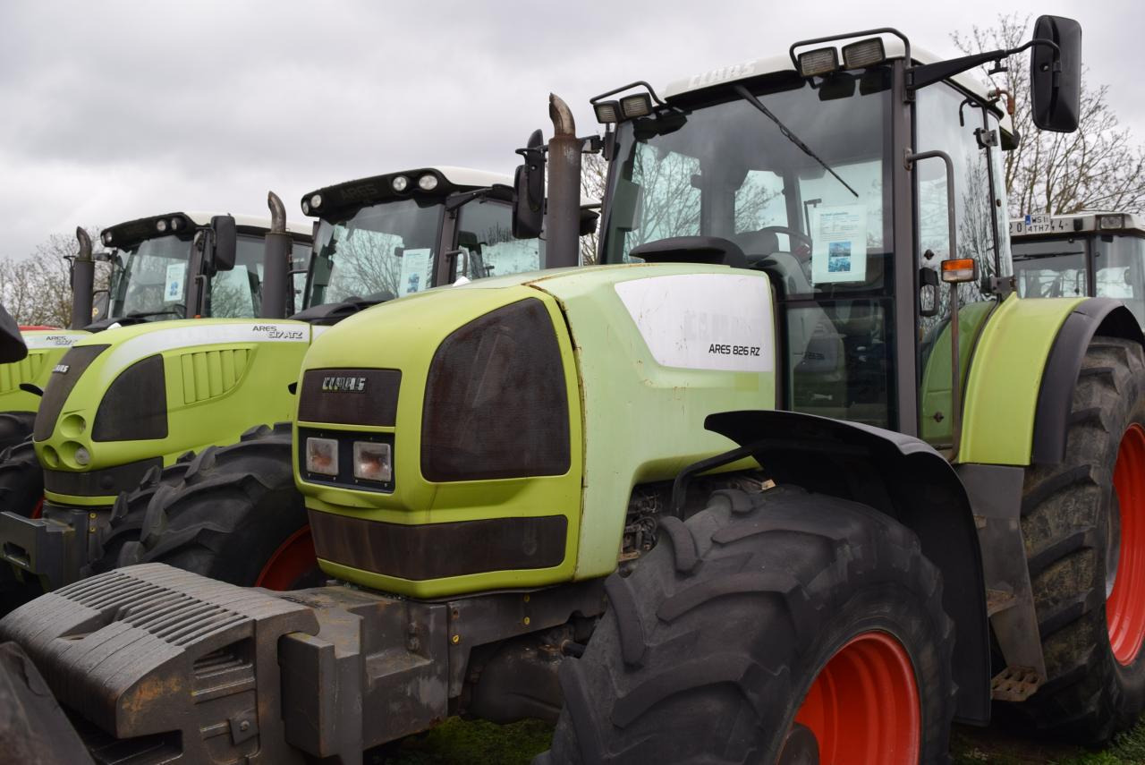 CLAAS Ares 826 RZ - Traktor: slika 1 CLAAS Ares 826 RZ - Traktor: slika 1