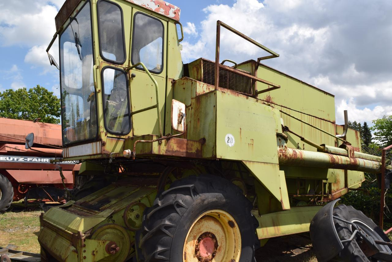 CLAAS Dominator 80 - Kombajn harvester: slika 1 CLAAS Dominator 80 - Kombajn harvester: slika 1