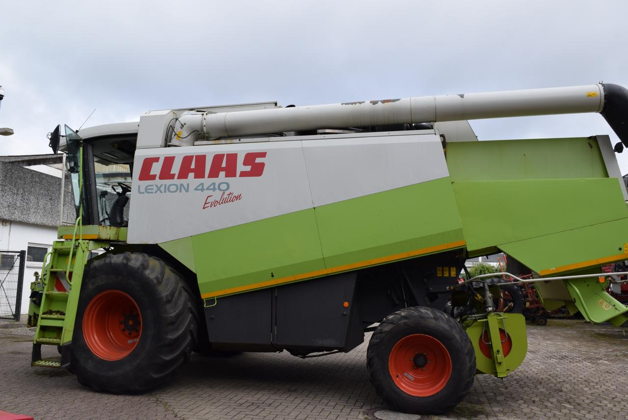 CLAAS Lexion 440 Evolution - Kombajn harvester: slika 4 CLAAS Lexion 440 Evolution - Kombajn harvester: slika 4