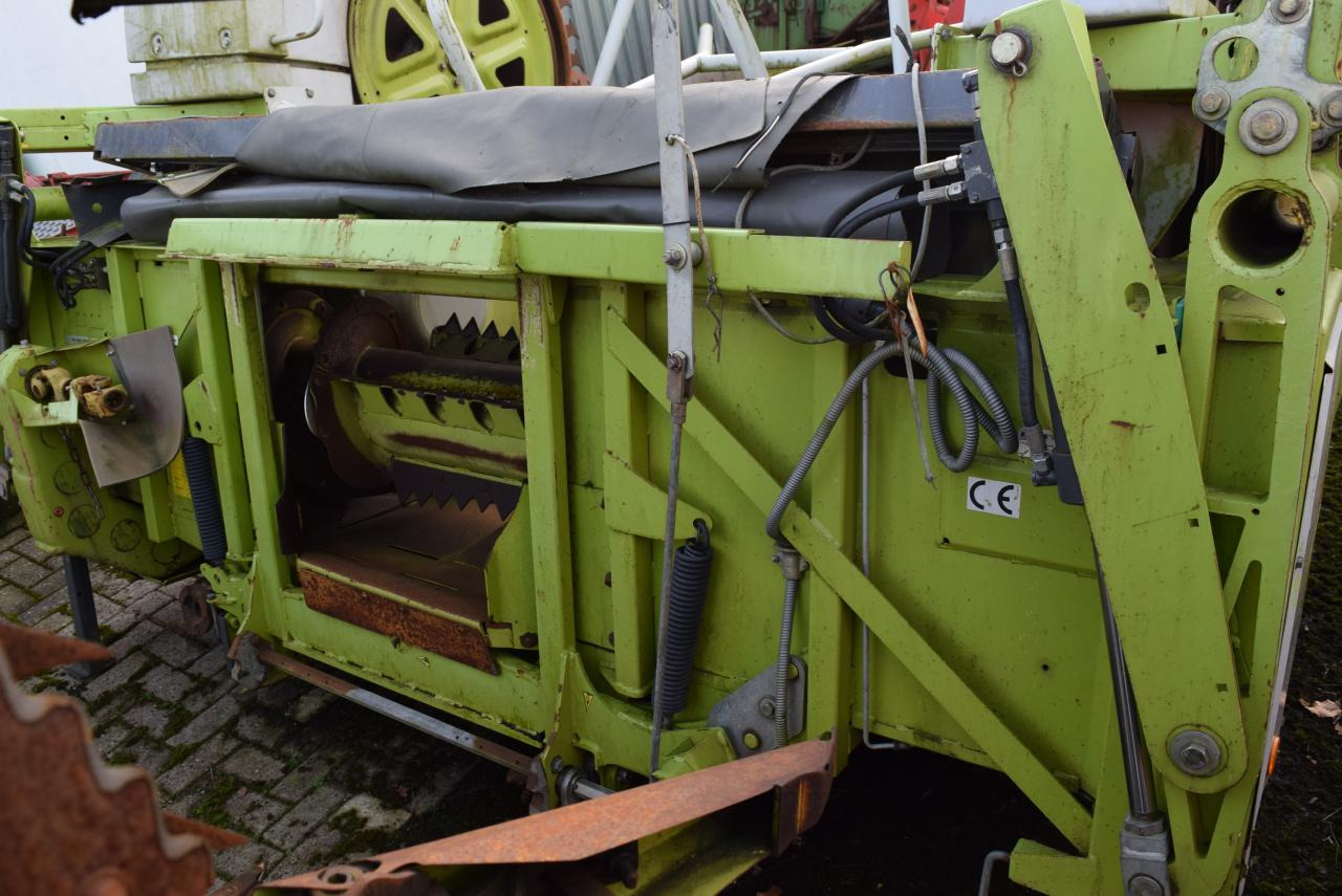 CLAAS RU 600 - Kombajn za koruzo: slika 4 CLAAS RU 600 - Kombajn za koruzo: slika 4
