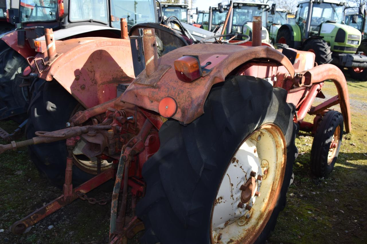 Case-IH 383 - Traktor: slika 3 Case-IH 383 - Traktor: slika 3