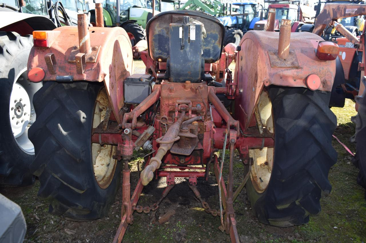 Case-IH 383 - Traktor: slika 5 Case-IH 383 - Traktor: slika 5