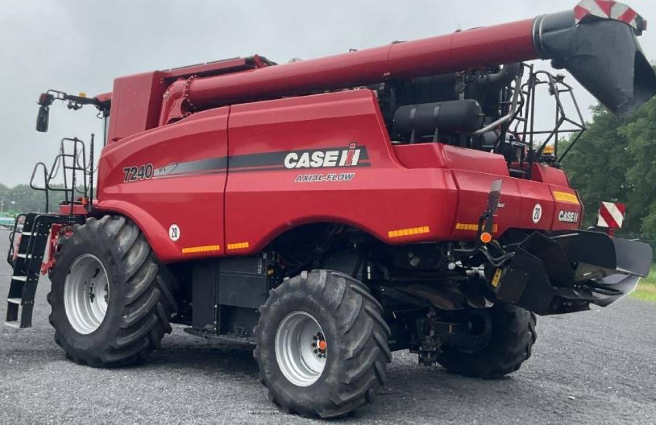 Case-IH 7240 Axial Flow - Kombajn harvester: slika 1 Case-IH 7240 Axial Flow - Kombajn harvester: slika 1
