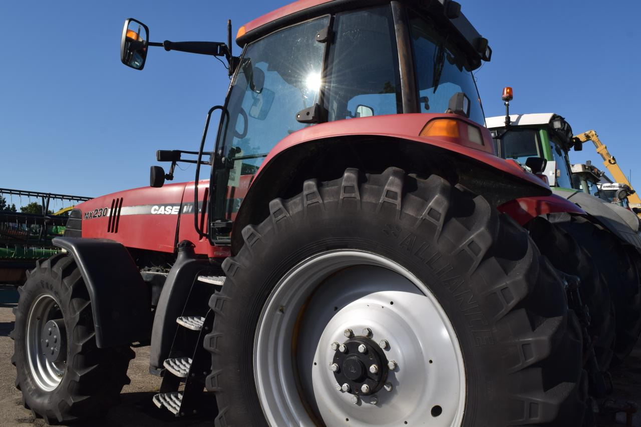 Case-IH MX 230 Magnum - Traktor: slika 4 Case-IH MX 230 Magnum - Traktor: slika 4