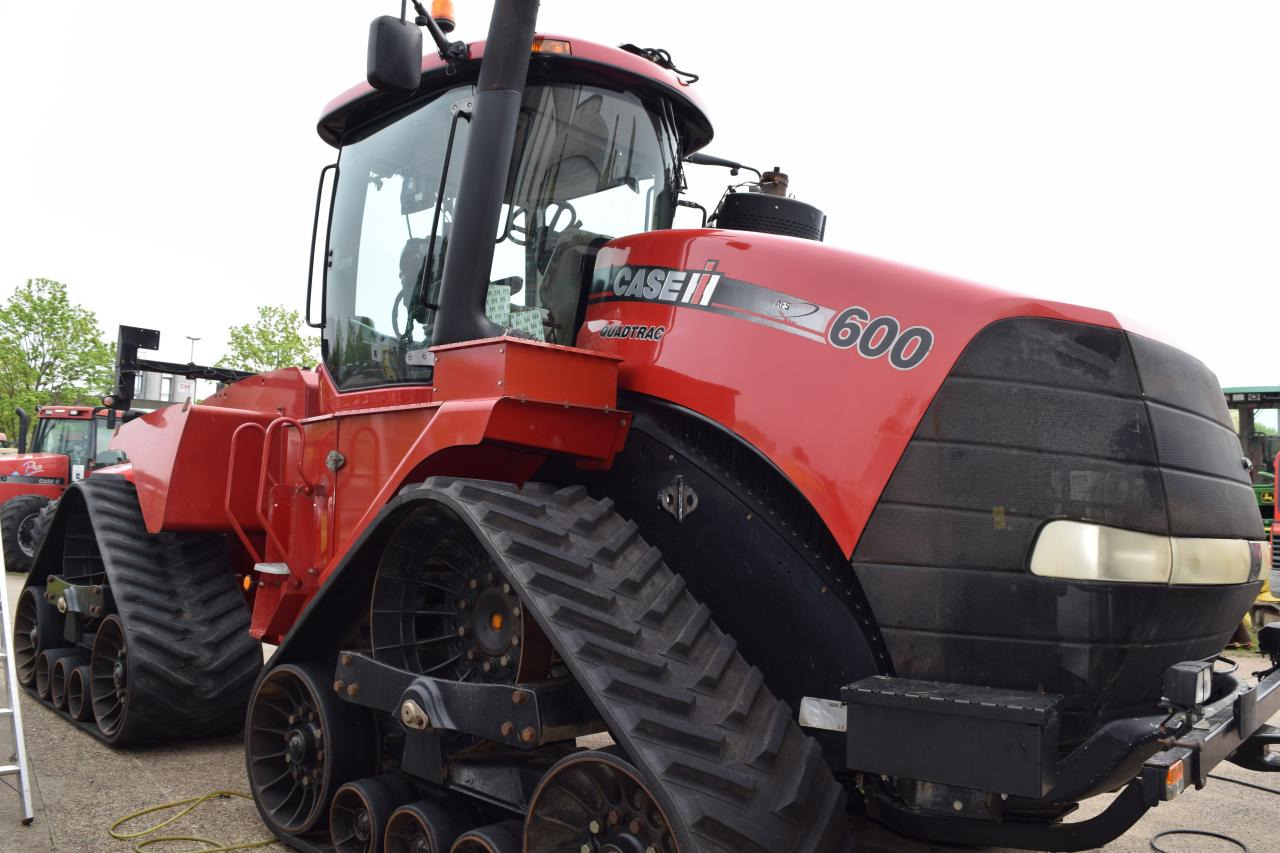 Case-IH Quadtrac 600 - Traktor goseničar: slika 2 Case-IH Quadtrac 600 - Traktor goseničar: slika 2