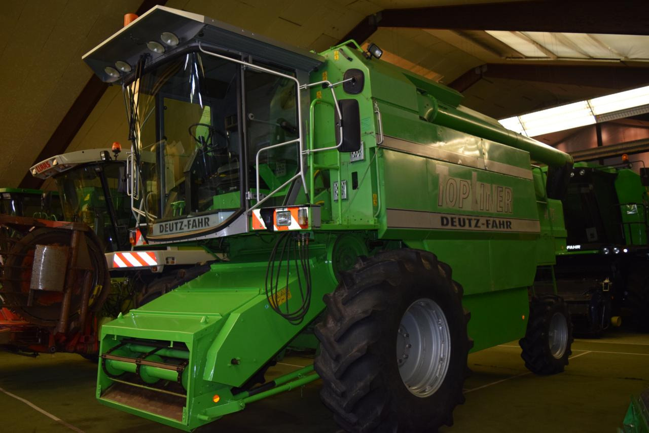 Deutz-Fahr 4075 H TopL. - Kombajn harvester: slika 3 Deutz-Fahr 4075 H TopL. - Kombajn harvester: slika 3