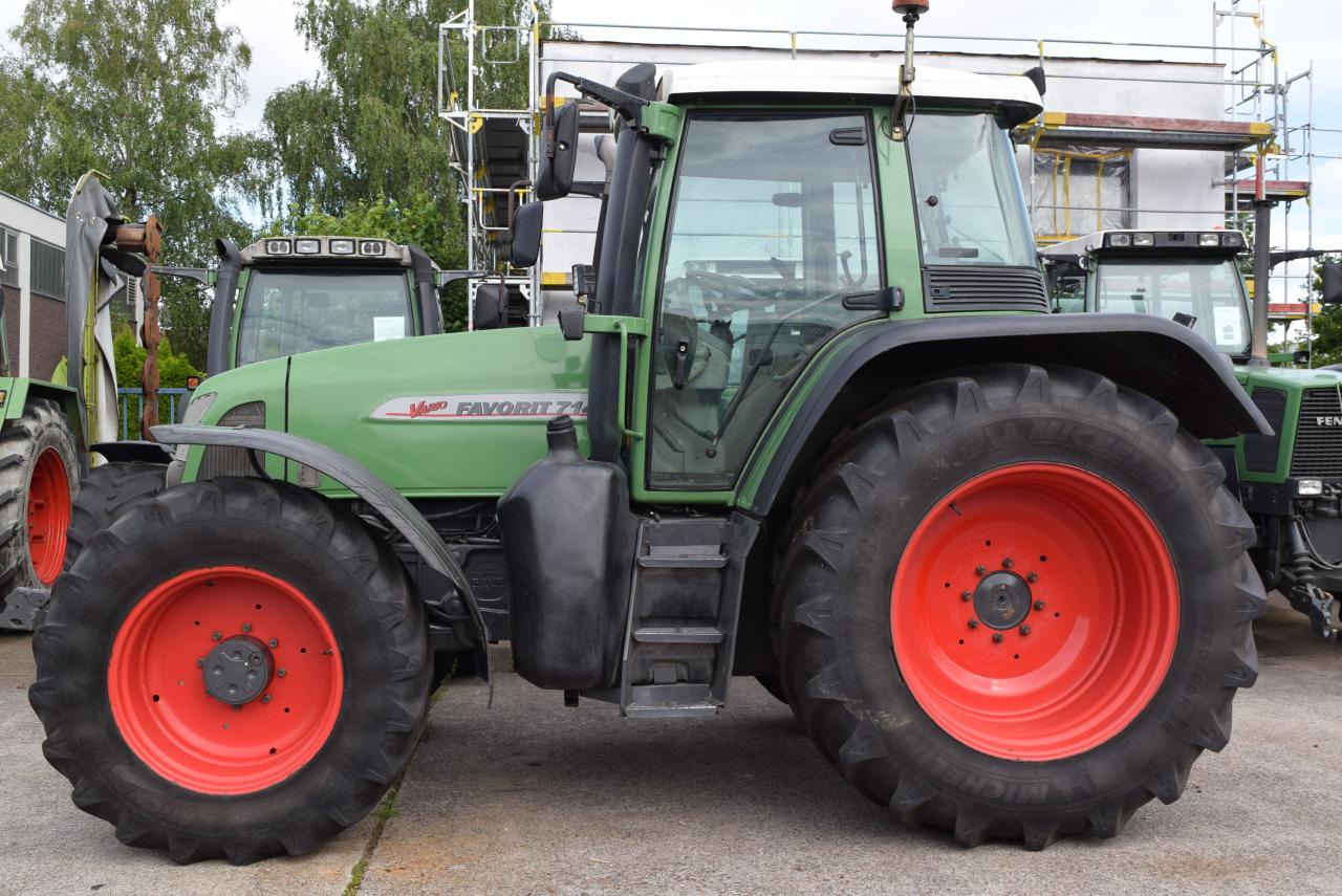 Fendt 714 Vario - Traktor: slika 1 Fendt 714 Vario - Traktor: slika 1