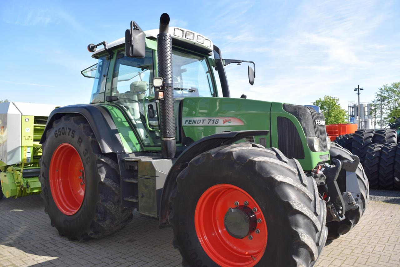 Fendt 718 Vario TMS - Traktor: slika 2 Fendt 718 Vario TMS - Traktor: slika 2