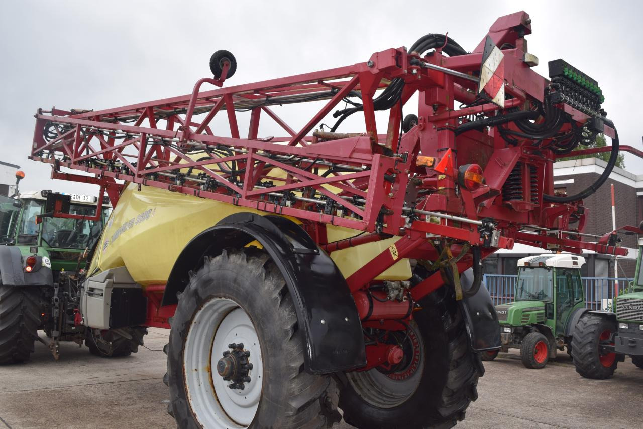 Hardi Commander 6600 i - Vlečna škropilnica: slika 3 Hardi Commander 6600 i - Vlečna škropilnica: slika 3