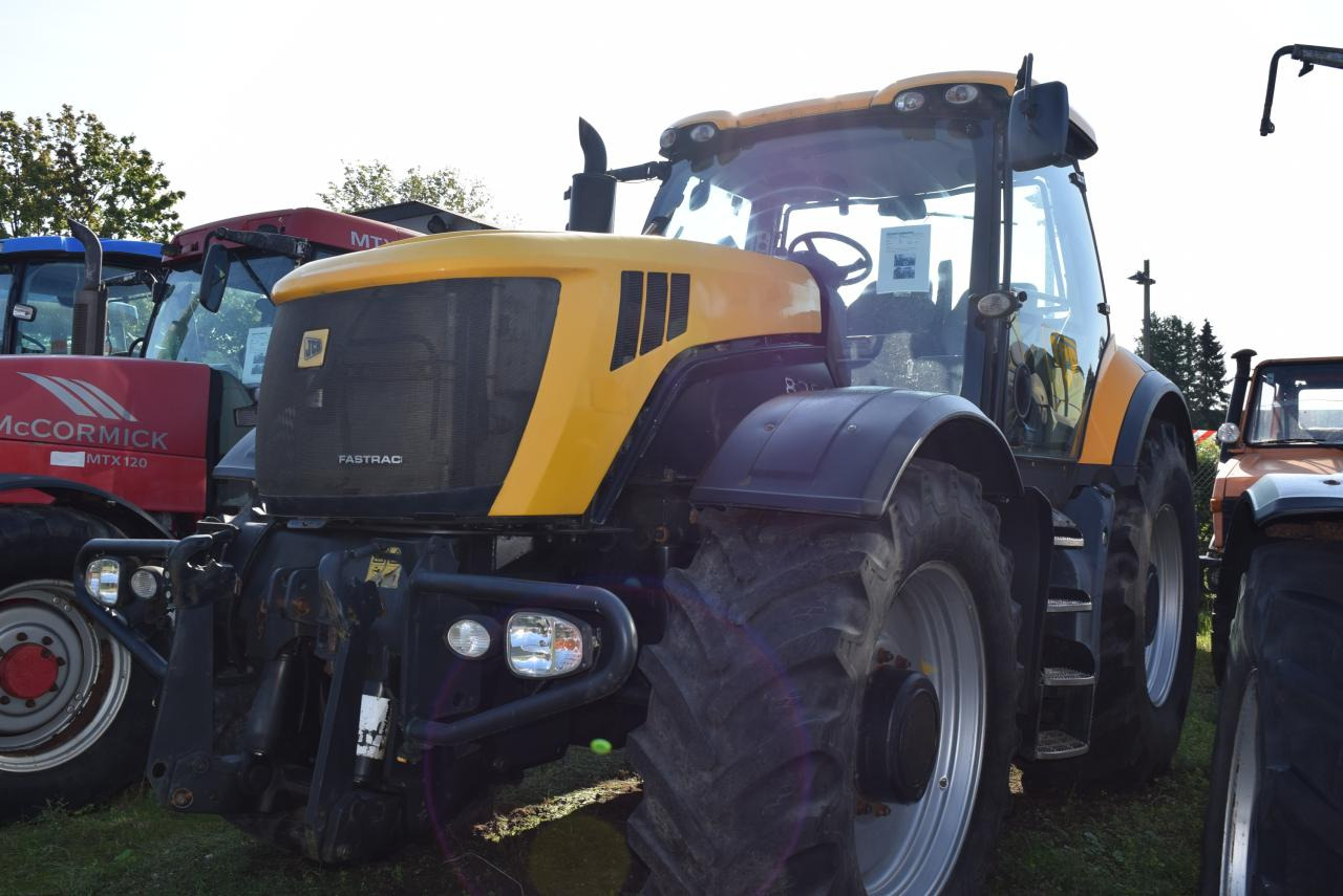 JCB Fastrac 8250 - Traktor: slika 1 JCB Fastrac 8250 - Traktor: slika 1