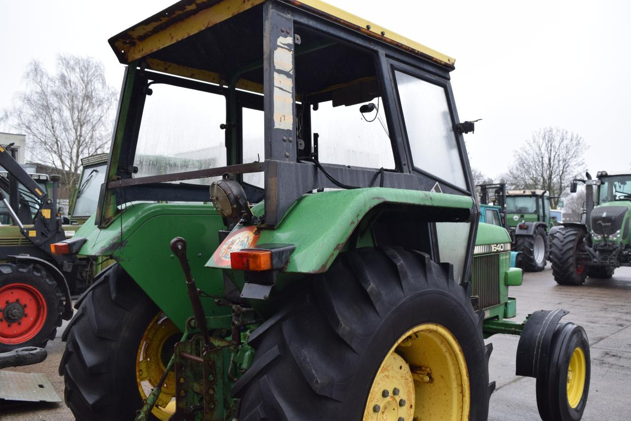 John Deere 1640 - Traktor: slika 5 John Deere 1640 - Traktor: slika 5