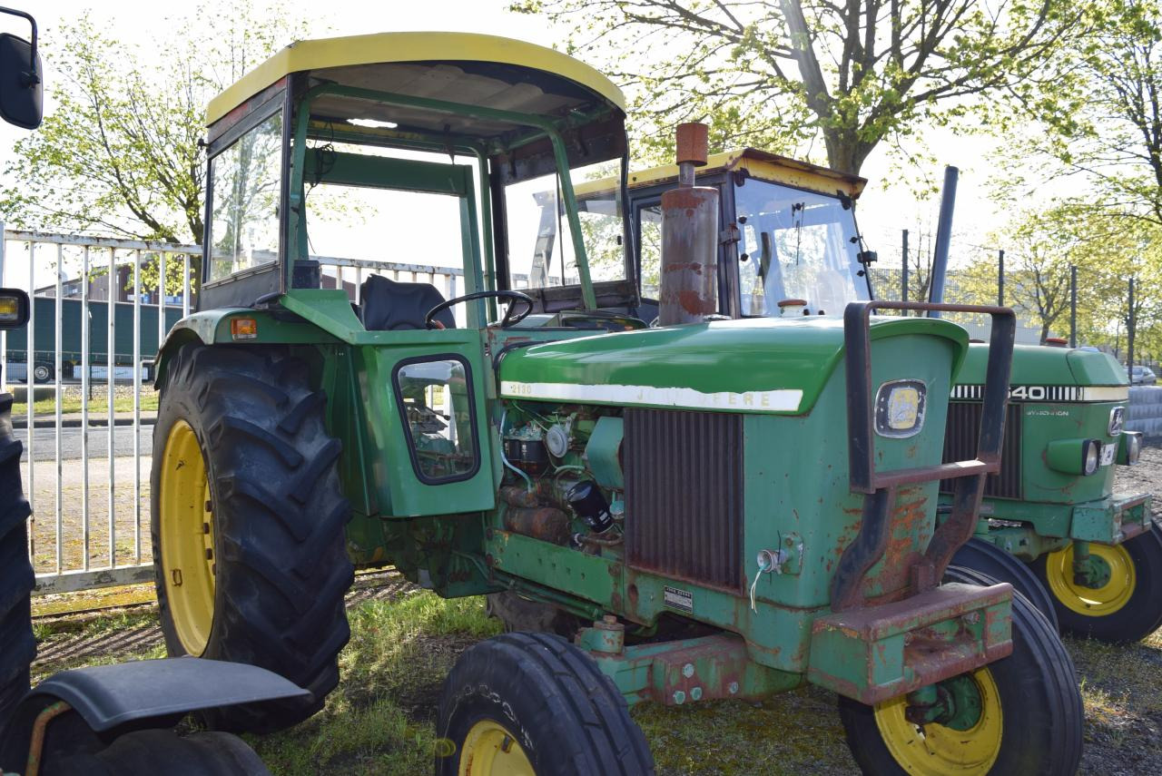 John Deere 2130 - Traktor: slika 1 John Deere 2130 - Traktor: slika 1