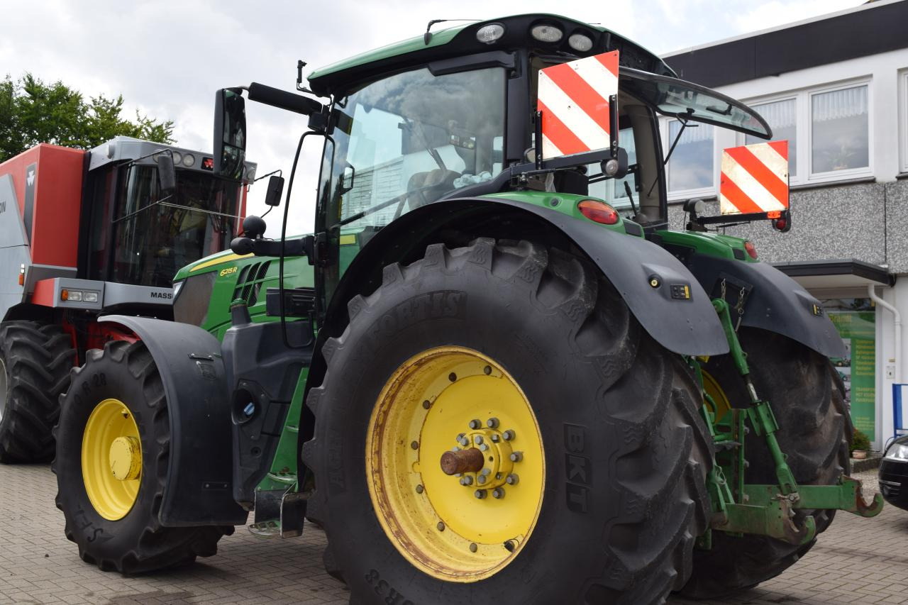 John Deere 6215 R - Traktor: slika 5 John Deere 6215 R - Traktor: slika 5