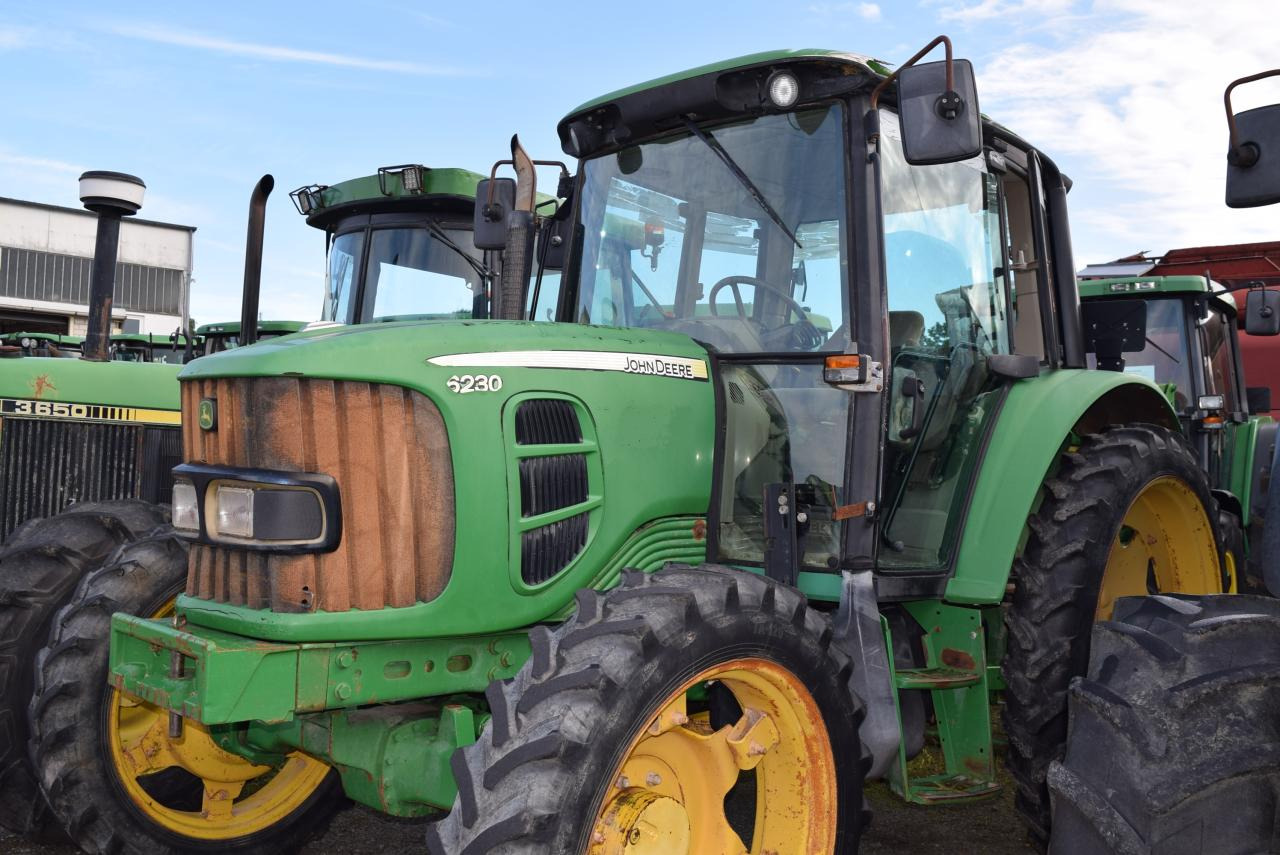 John Deere 6230 - Traktor: slika 1 John Deere 6230 - Traktor: slika 1