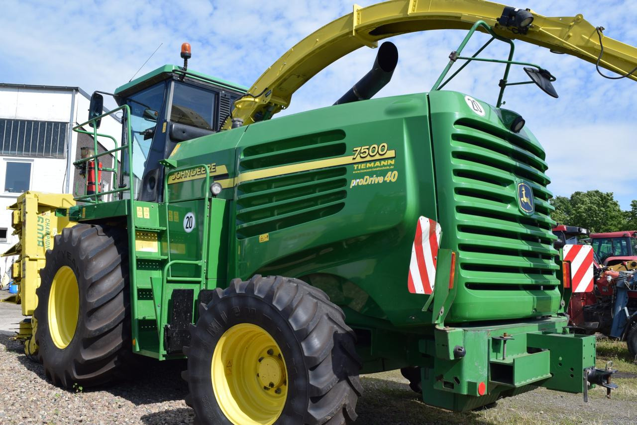 John Deere 7400 - Kombajn za krmo: slika 3 John Deere 7400 - Kombajn za krmo: slika 3