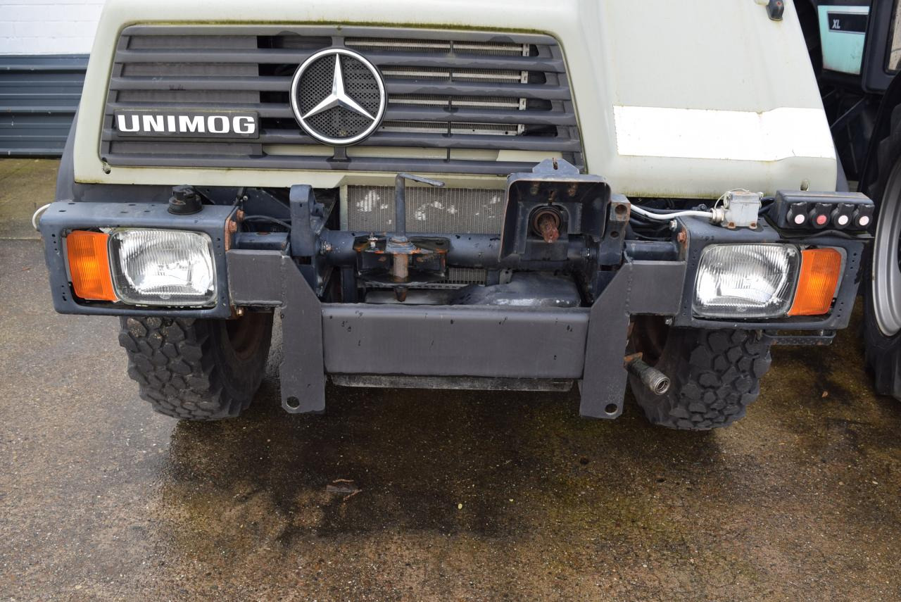 Mercedes-Benz Unimog U 90 - Komunalno/ Posebno vozilo: slika 4 Mercedes-Benz Unimog U 90 - Komunalno/ Posebno vozilo: slika 4