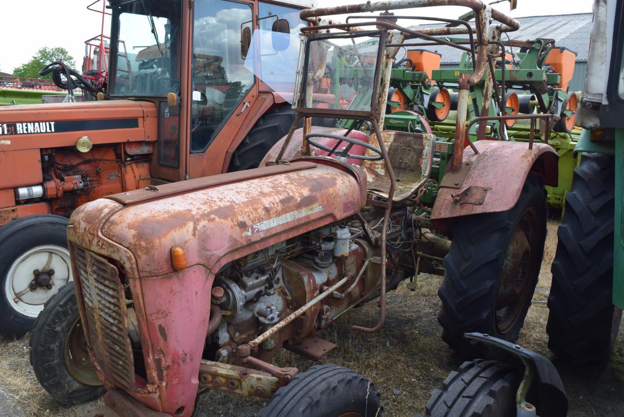 Massey Ferguson MF 35 - Traktor: slika 2 Massey Ferguson MF 35 - Traktor: slika 2