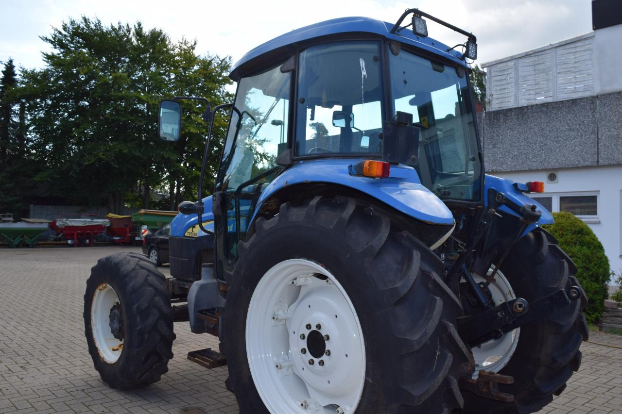 New Holland TD 5040 - Traktor: slika 5 New Holland TD 5040 - Traktor: slika 5