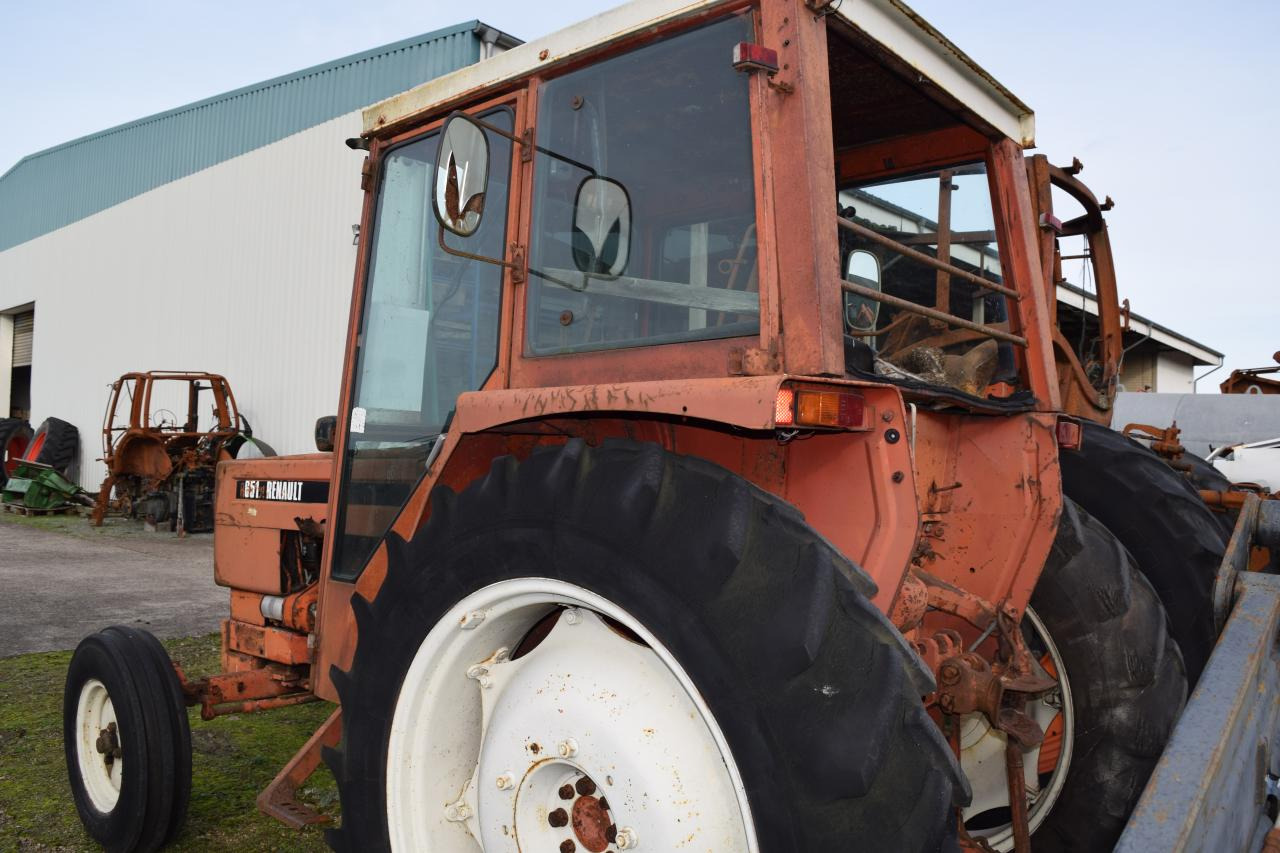 Renault 651 - Traktor: slika 4 Renault 651 - Traktor: slika 4