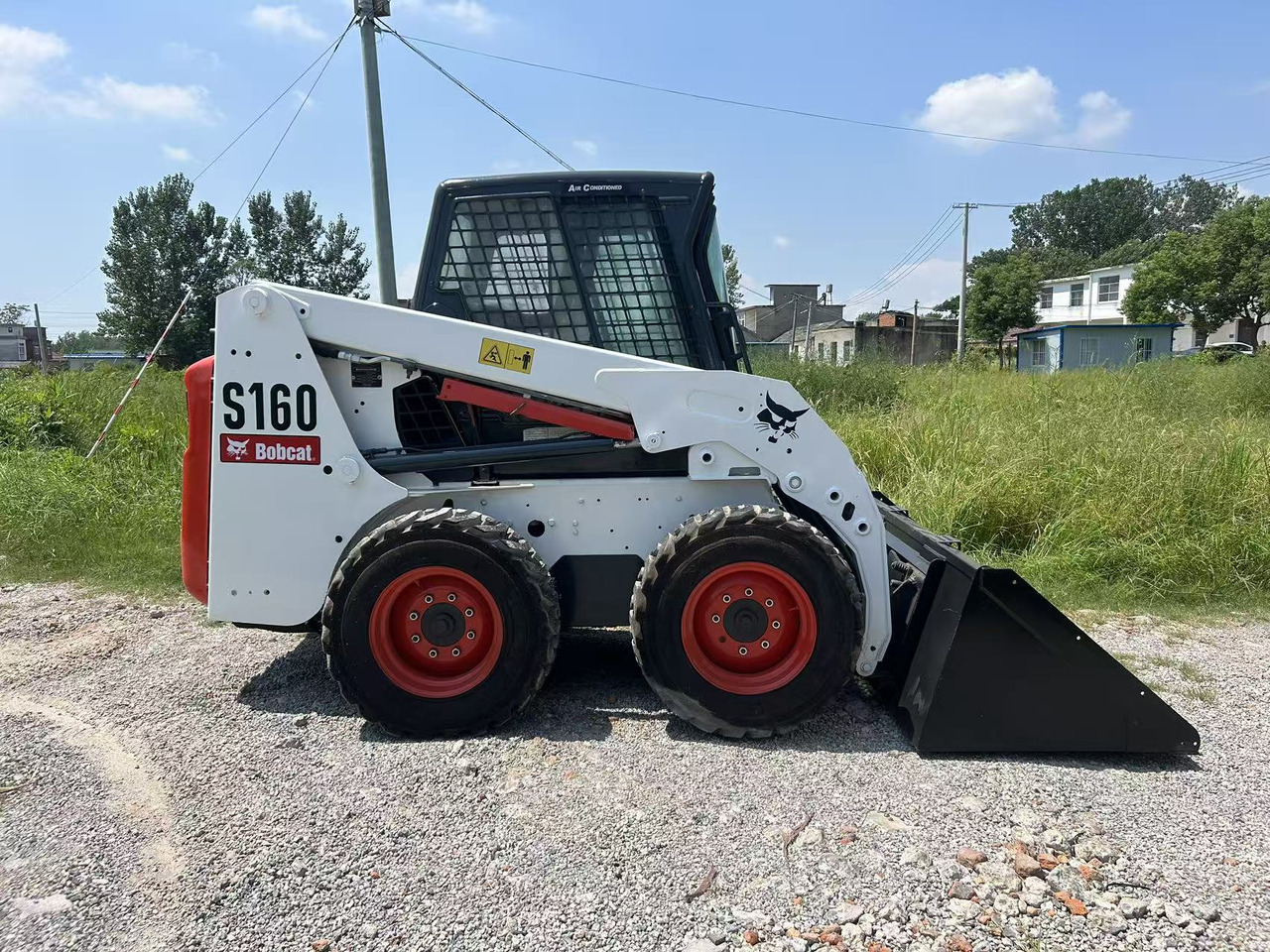 BOBCAT S160 - Mini nakladalec: slika 1 BOBCAT S160 - Mini nakladalec: slika 1