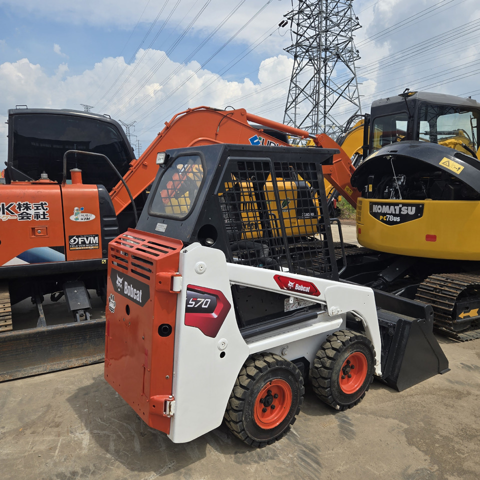 BOBCAT S70 - Mini nakladalec: slika 1 BOBCAT S70 - Mini nakladalec: slika 1