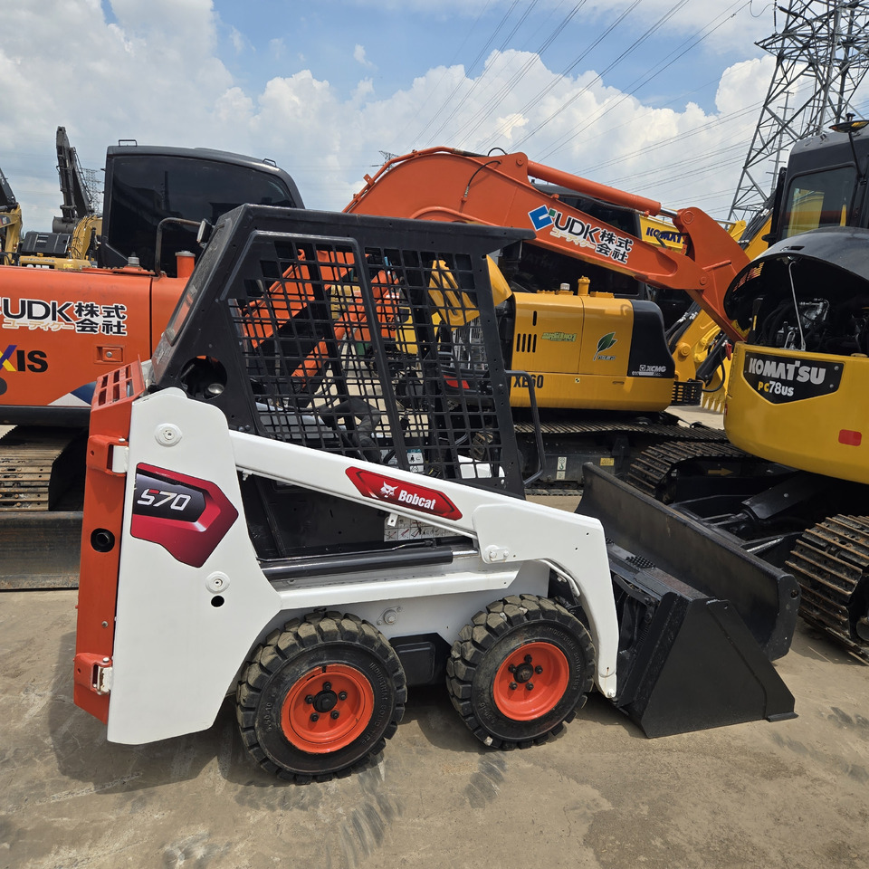 BOBCAT S70 - Mini nakladalec: slika 2 BOBCAT S70 - Mini nakladalec: slika 2