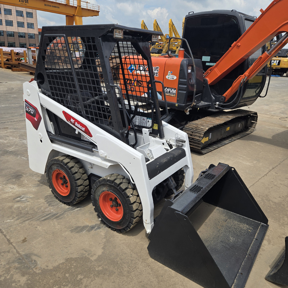 BOBCAT S70 - Mini nakladalec: slika 3 BOBCAT S70 - Mini nakladalec: slika 3