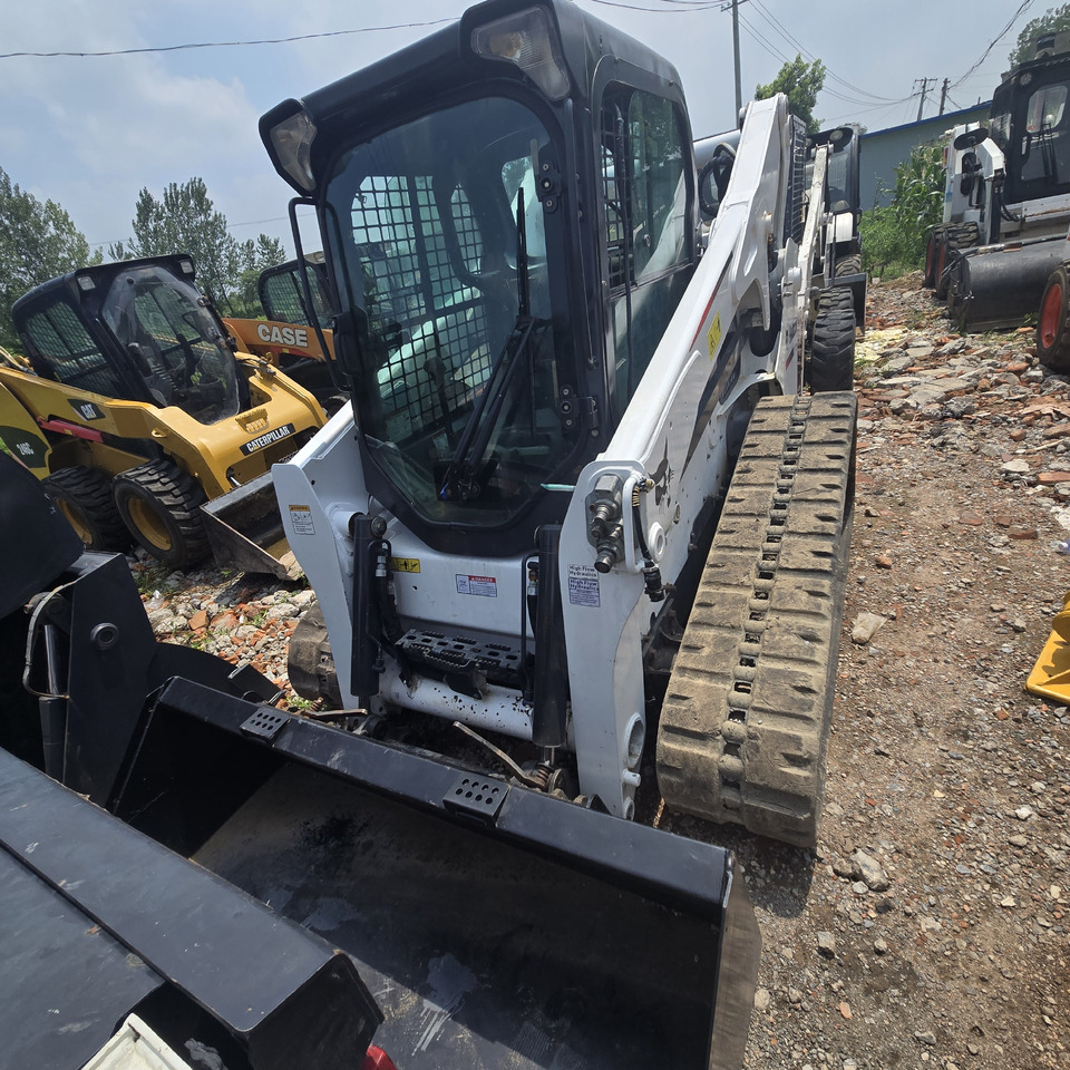 BOBCAT T770 - Mini nakladalec: slika 4 BOBCAT T770 - Mini nakladalec: slika 4